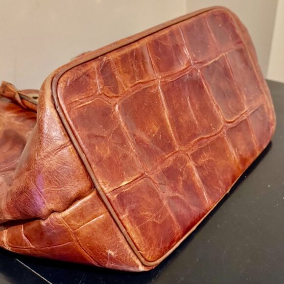 Bally Vintage Embossed Crocodile Chestnut Tan Leather Drawstring Bucket Handbag - Picture 11 of 16